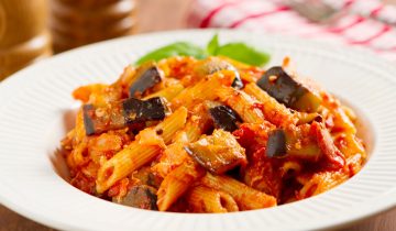 Pasta artigianale e verdure di primavera: tre ricette dalla cucina pugliese